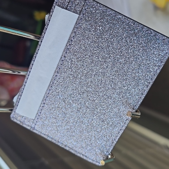 Kate Spade NWT NEW IN  BOX silver glitter card holder with Silver logo plaque - Picture 6 of 12